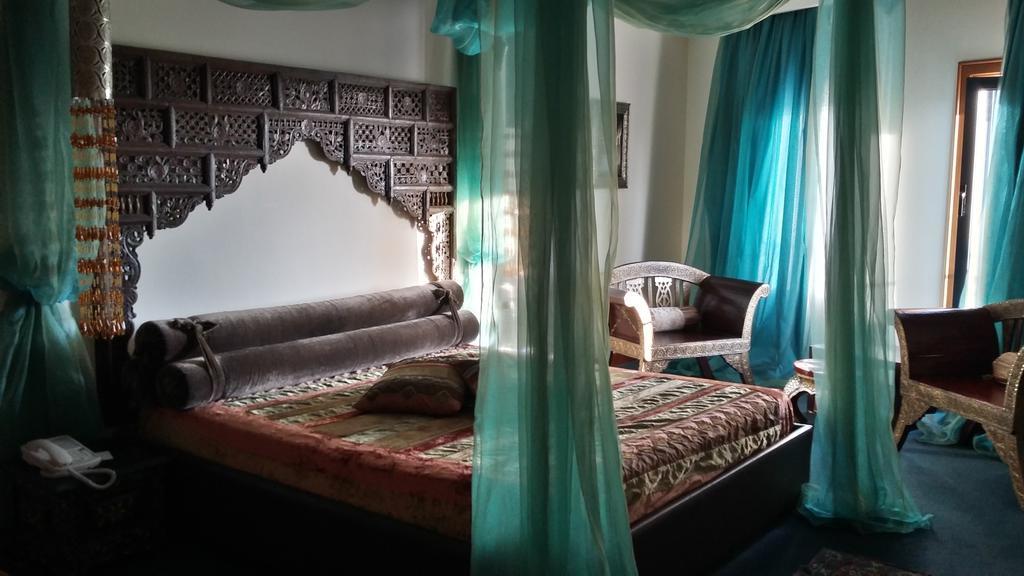 Hotel Moliceiro Авейру Экстерьер фото